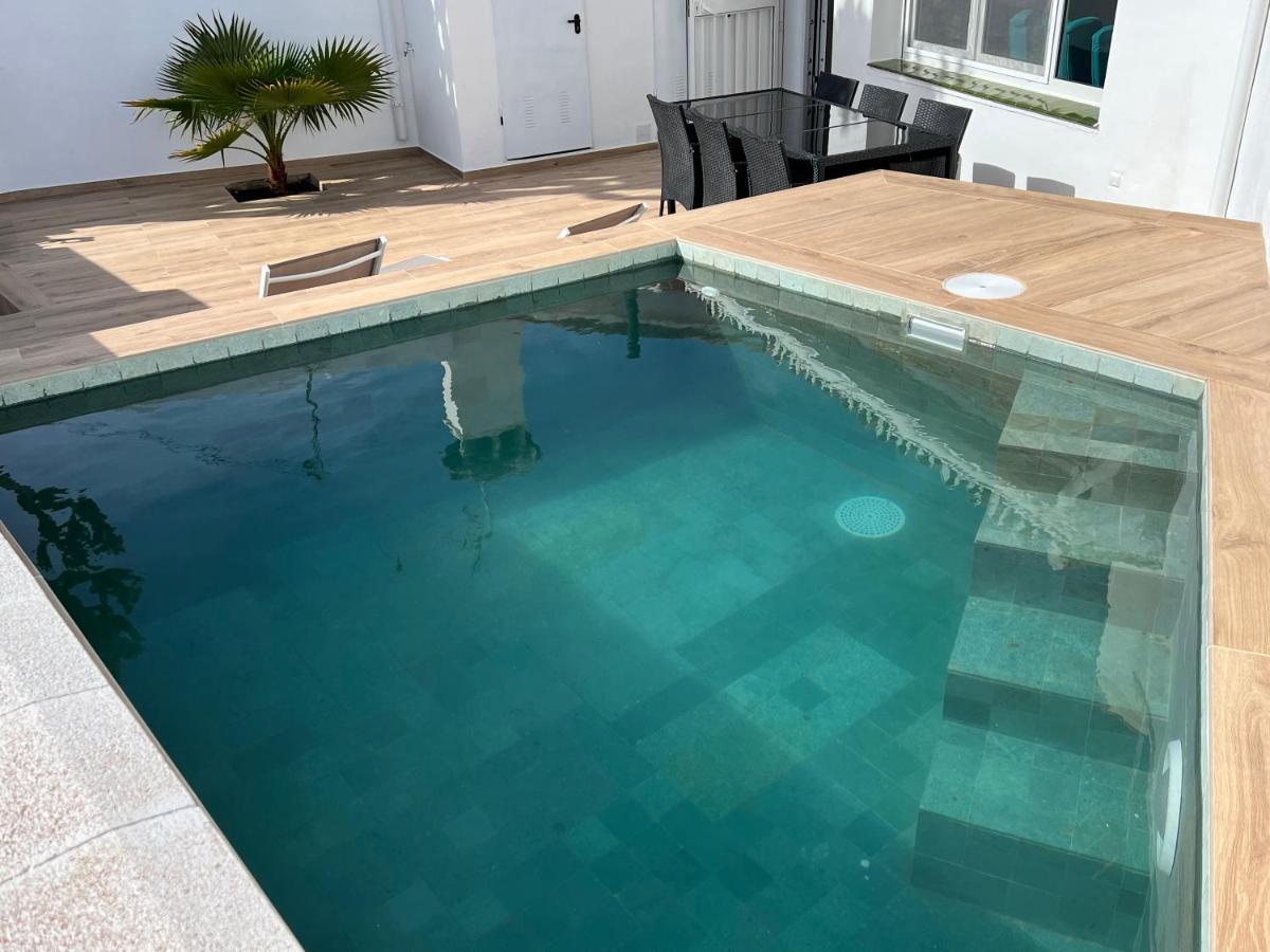Karibu Beach & Pool Марбелья Экстерьер фото