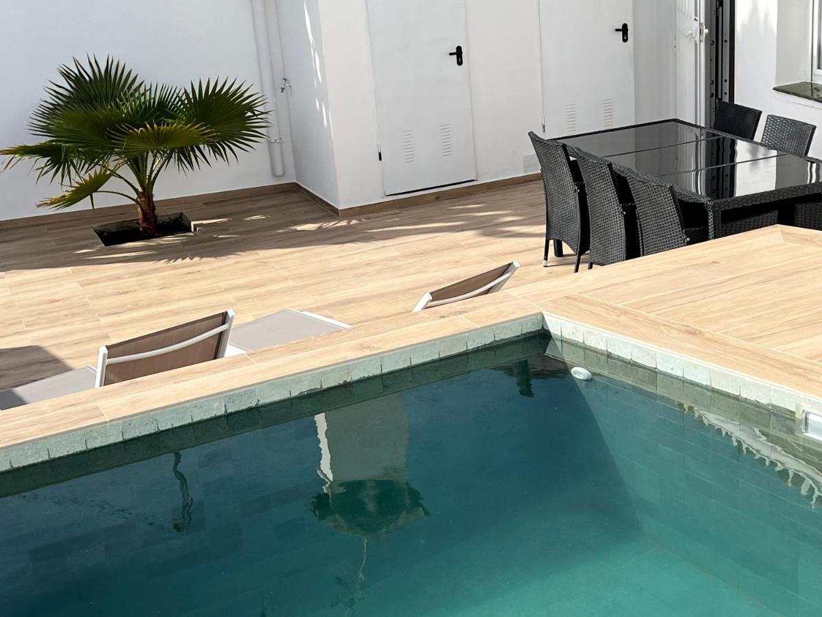 Karibu Beach & Pool Марбелья Экстерьер фото